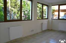 Spatiu ultrafinisat cu pozitionare centrala.