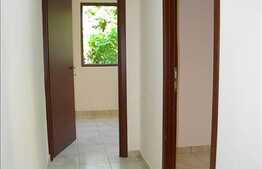 Spatiu ultrafinisat cu pozitionare centrala.