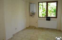 Spatiu ultrafinisat cu pozitionare centrala.