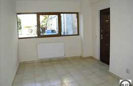 Spatiu ultrafinisat cu pozitionare centrala.