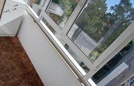 Apartament cu 2 camere, 52 mp, parcare, zona Tractoru
