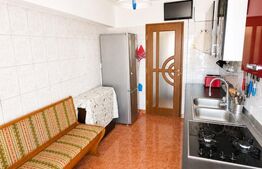 Apartament 3 camere, 68 mp, zona Astra