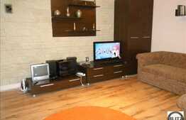 1 camera, 50 mp complet mobilat si utilat