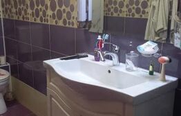 Apartament semidecomandat 2 camere, parcare inclusa ,zona Stejarului