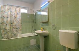 Apartament 3 camere, loc de parcare, zona strazii Campului