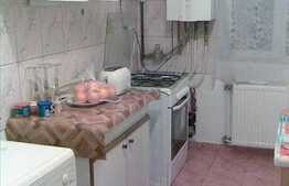 Vanzare apartament cu 1 camera la etaj intermediar