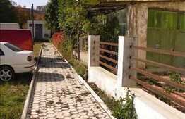 Un spatiu potrivit pentru sediu de firma. Pret bun !