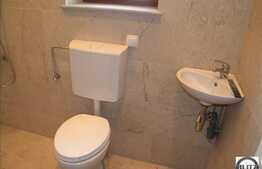 Spatiu de birouri, 90 mp situat in casa. Finisat. 7 Locuri De Parcare!