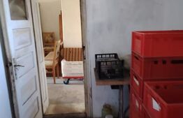 Casă cu teren, livadă, lac și izvor - ideală pentru locuință sau investitie