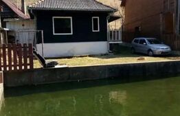 Cabana cu piscina si sistem fotovoltaic -Maguri Racatau.