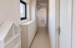 Apartament cu 3 camere, 2 bai cu geam, 70mp, parcare, in Borhanci