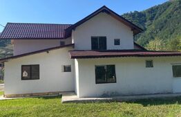 Casă individuală, 262 mp, zona Mărișel