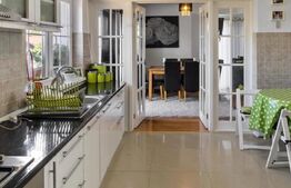 Casa individuala de vanzare, 203 mp, teren 1032 mp, zona Sanpetru