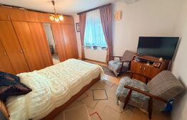 Casa individuala de vanzare, 203 mp, teren 1032 mp, zona Sanpetru