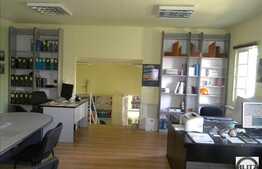 Locatie excelenta, superfinisaje!