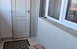 Apartament 2 camere semidecomandat, parcare, zona Terra 