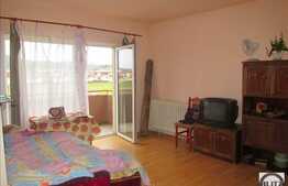 Mansarda cu 2 camere in zona Terra,  54 mp, balcon, loc de parcare