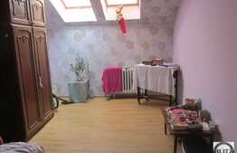 Mansarda cu 2 camere in zona Terra,  54 mp, balcon, loc de parcare