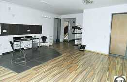 Spatiu in cladire cu expunere!