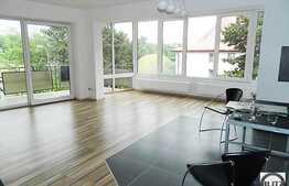 Spatiu in cladire cu expunere!