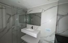 Apartament 3 camere, 72 mp, parcare, zona Frunzisului