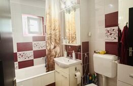Apartament 3 camere de vânzare – Tractorul