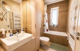 Apartament 3 camere de vânzare, 70 mp, zona Tractorul