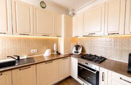Apartament 3 camere de vânzare, 70 mp, zona Tractorul