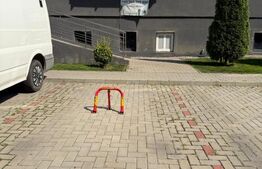 Penthouse de închiriat, zona Tractorul-Coresi