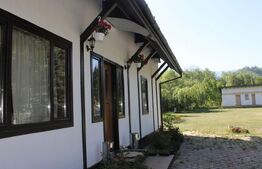 Pensiune de vanzare, 216 mp, teren 2.734, zona Predelut