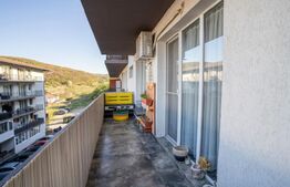 Apartament 3 camere 64 mp, parcare inclus , 2 balcoane, Valea Garboului