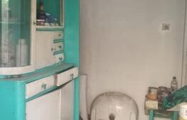 Casa cu 2 camere curte si gradina