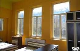 1000 mp in zona accesibila!