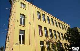 1000 mp in zona accesibila!