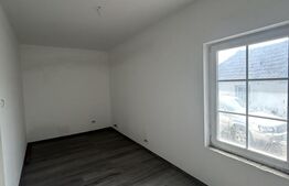 Casă individuală, 100 mp utili, 700 mp teren, finisată, In Petresti