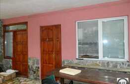 Spatiu birouri, 100 mp, 4 incaperi, terasa 20 mp