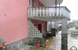 Spatiu birouri, 100 mp, 4 incaperi, terasa 20 mp