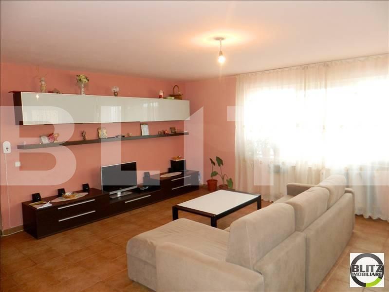 Vanzare apartament 3 camere in Gheorgheni, 100 mp , 12 mp terasa