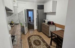 Apartament 3 camere, 70 mp, zona Astra