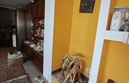 Casă de vanzare, 2 corpuri, 120 mp, teren 454 mp, zona Dumbrăvița