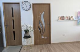 Apartament 3 camere 59 , parcare inclusa , Eroilor