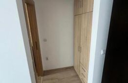 Apartament o camera, 42mp, parcare, zona Porii