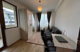 Apartament 3 camere,  parcare, zona Sesul de sus
