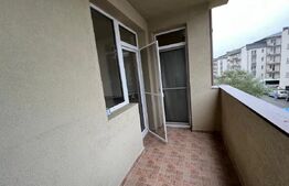 Apartament 3 camere,  parcare, zona Sesul de sus