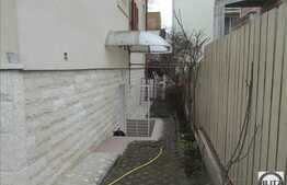 Demisol pretabil pentru birou, intrare separata, la doua minute de Piata Engels