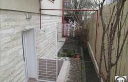 Demisol pretabil pentru birou, intrare separata, la doua minute de Piata Engels