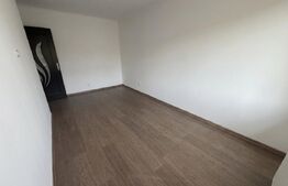 Apartament, 4 camere, 113mp, 2 parcari, 3 balcoane, pod, zona Terra