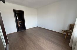 Apartament, 4 camere, 113mp, 2 parcari, 3 balcoane, pod, zona Terra