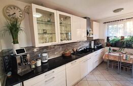 Casă din cărămidă de vânzare, 118 mp, 235 mp, zona BRAN