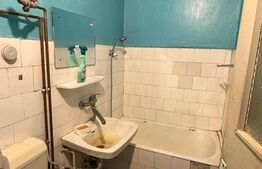 Apartament 3 camere, etajul 1, de renovat